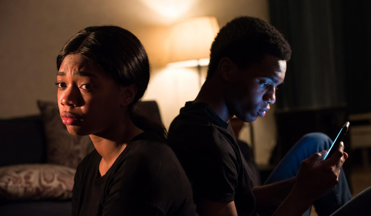 Texting habits quietly ruining relationships for many couples