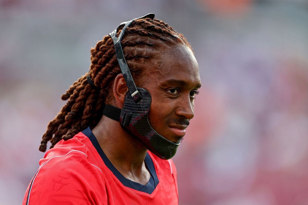 World Cup: England defender Djed Spence to wear protective brace after jaw injury