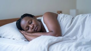 How to achieve ideal temperature for sleep at night
