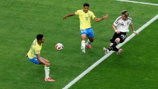 Brazil beat Japan in a stoppage-time thriller to advance to next round