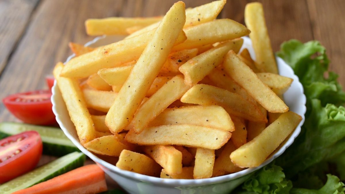 How to make homemade chips crispy without a deep fryer
