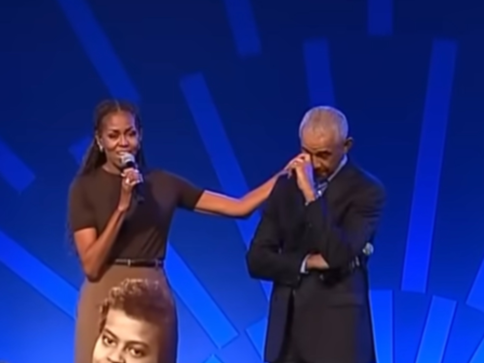Barack Obama moved to tears over Michelle's special skirt