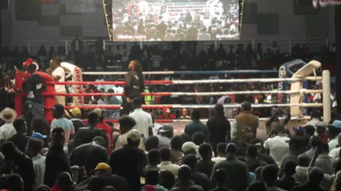 Obinna inside the ring at Vurugu 2 boxing. PHOTO/Screengrabs by K24 Digital of YouTube video by Obinnatvstudios.