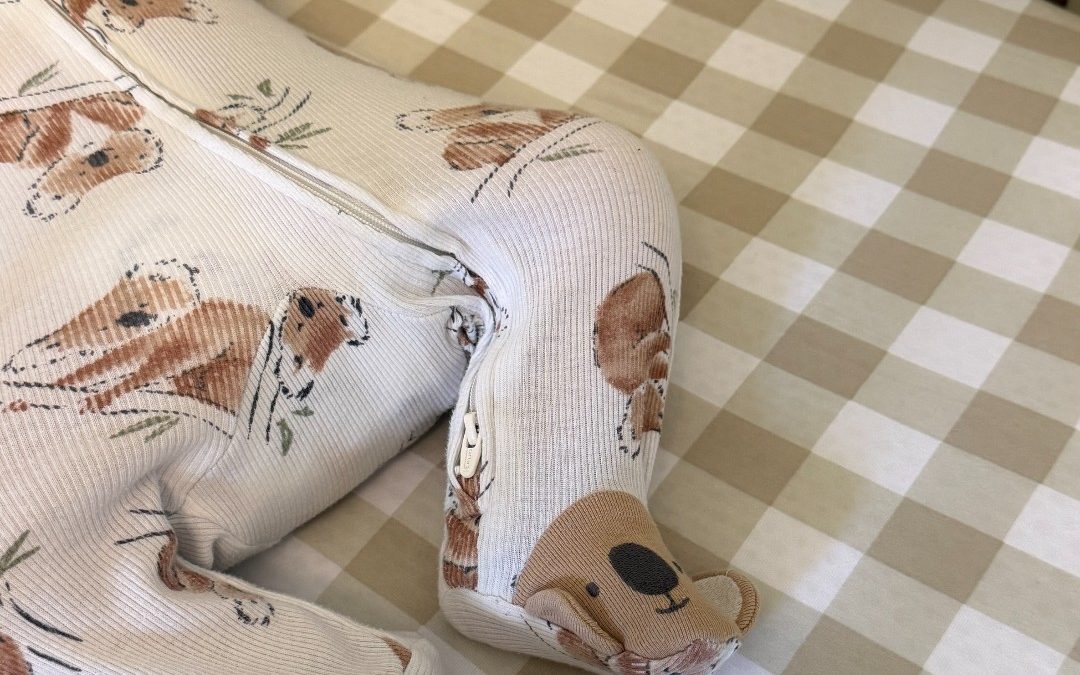 Why experts say babies should not sleep in the same bed as parents