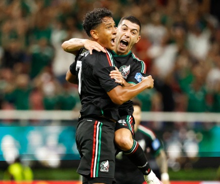 World Cup: Mexico become first nation to qualify for Round of 32 as terrible mistake costs South Korea