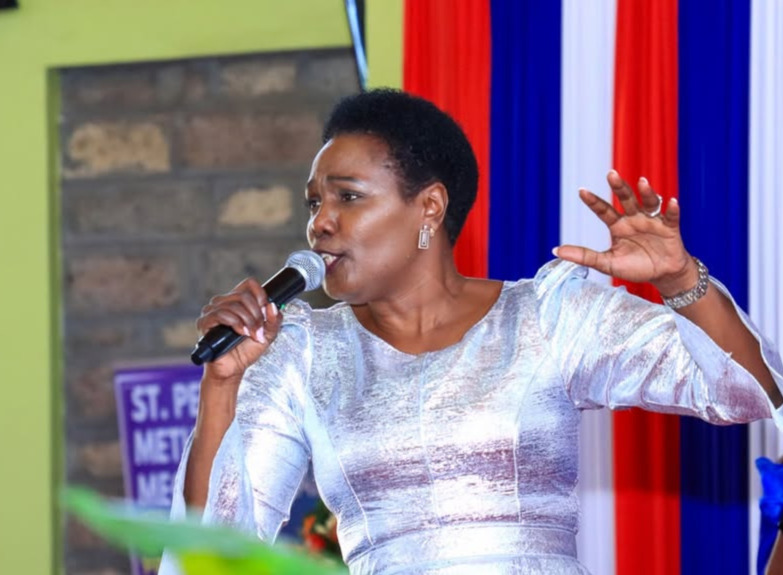 Gospel singer Sarah K warns fans against fake accounts soliciting money in her name