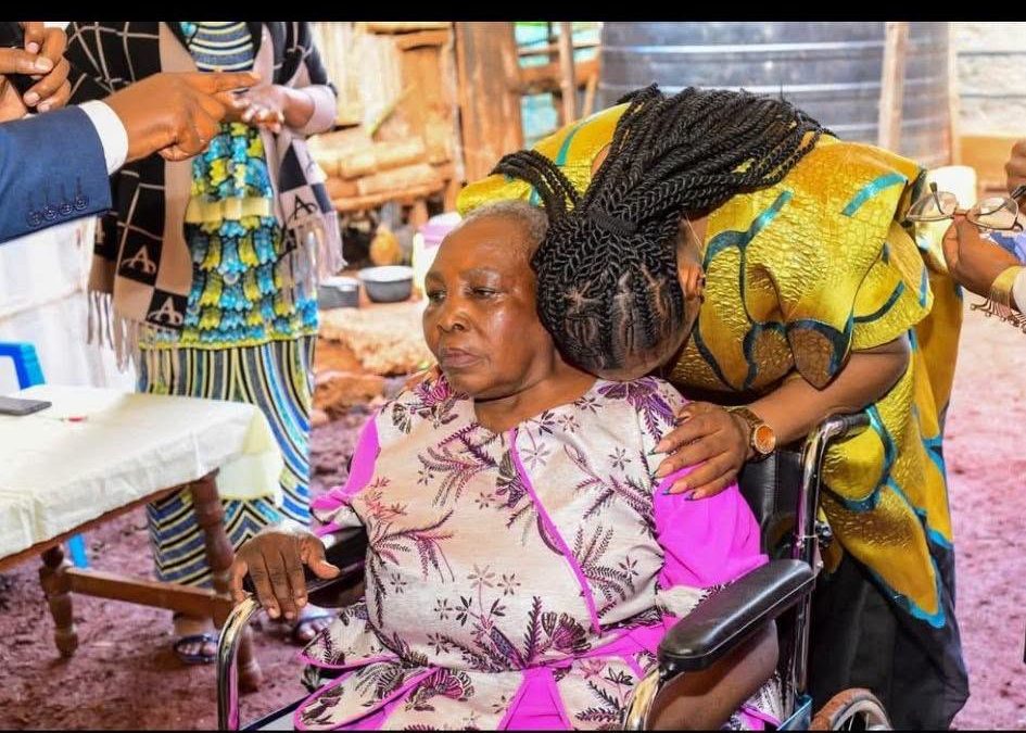 Gospel singer Liz Wangui announces death of her mother