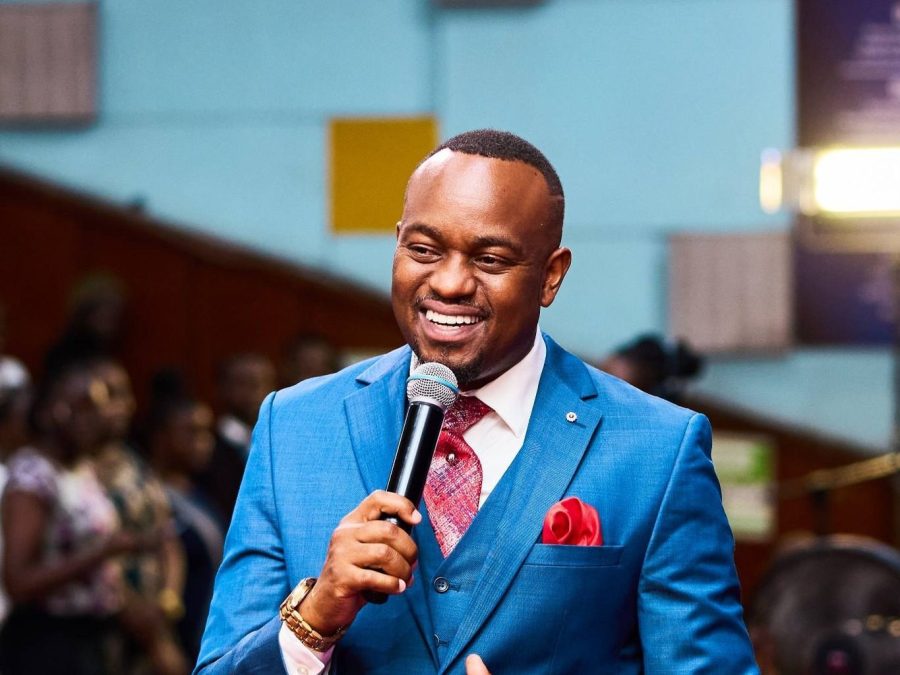 Pastor T Mwangi speaking during a past event. PHOTO/https://www.facebook.com/PastorTMwangi