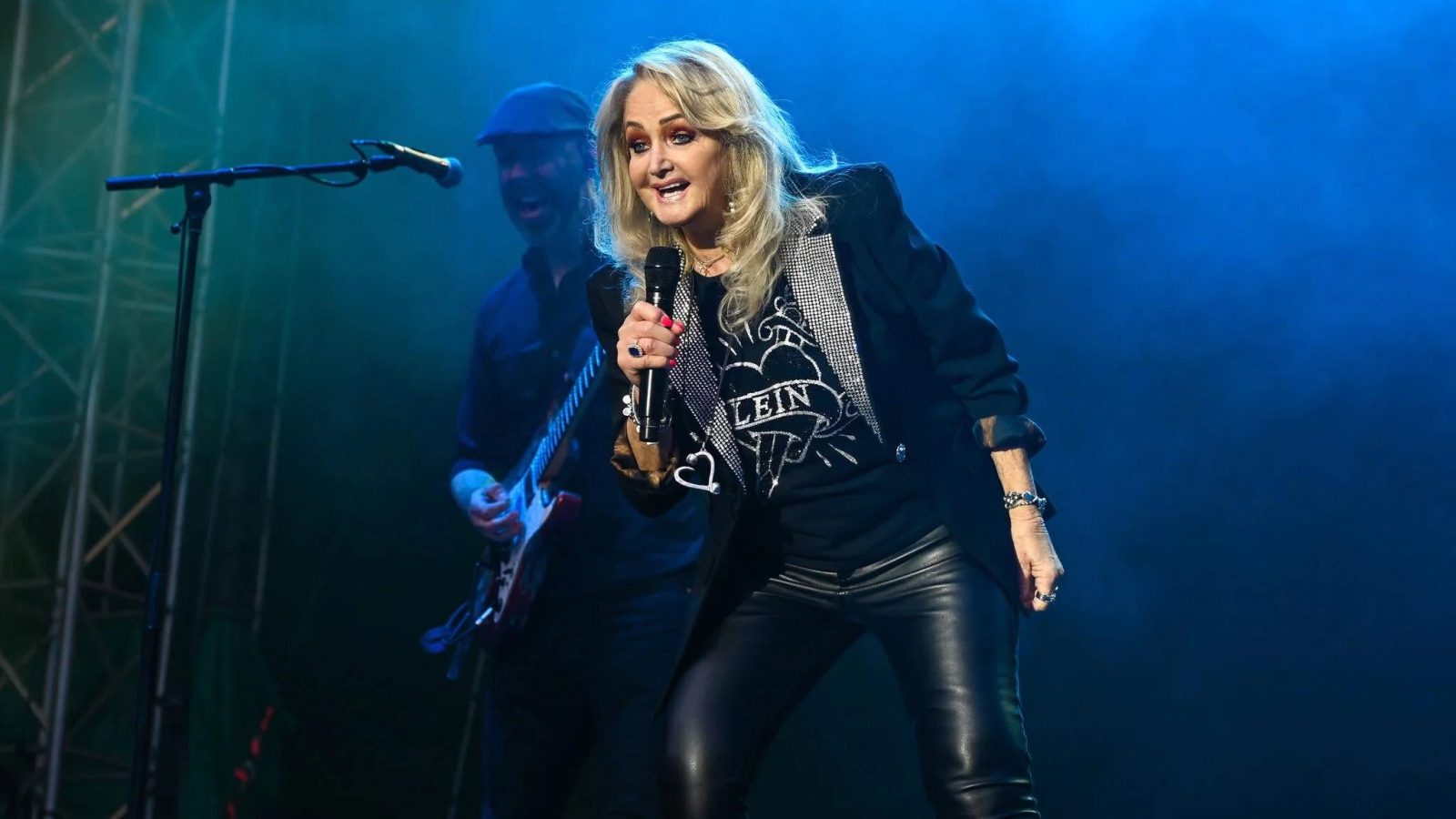 'Total Eclipse of the Heart' singer Bonnie Tyler dies