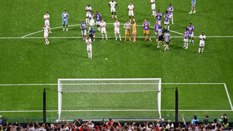 England players gather agter suffering a World Cup semi-final heartbreak against Argentina on Wednesday, July 15, 2026. PHOTO/https://www.facebook.com/EnglandTeam