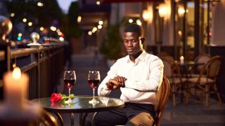 Outfits every man should wear on a first date
