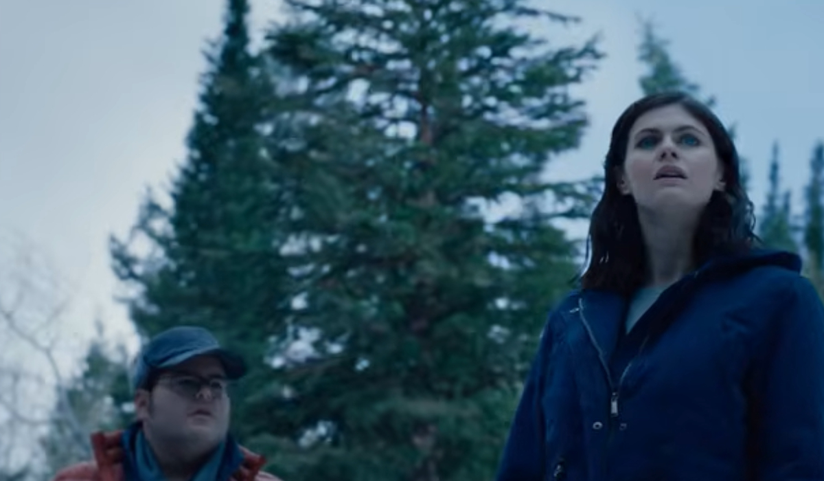 Couples Weekend review: Alexandra Daddario and Josh Gad lead a chaotic marriage comedy