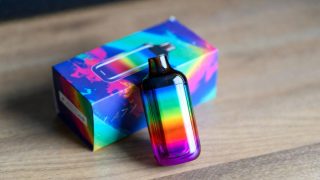 Vapes to be sold in plain packaging to curb marketing to children
