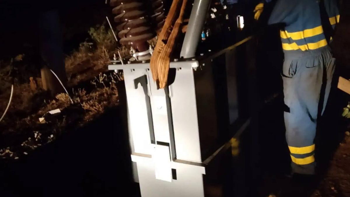 Kenya Power installs new transformer in Mbeere North to replace vandalised unit