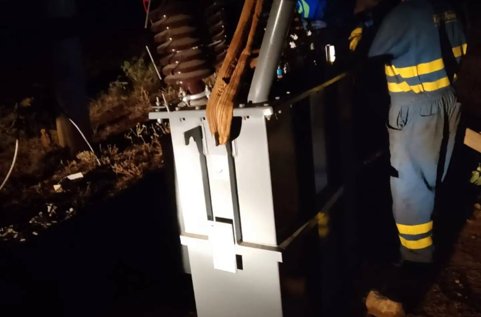 Kenya Power installs new transformer in Mbeere North to replace vandalised unit