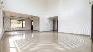 How echo in high-ceiling houses elevates daily stress levels