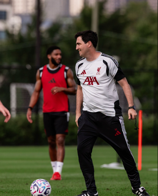 Liverpool manager Andoni Iaola conducting training sessions in the United Stats of America. https://www.facebook.com/LiverpoolFC