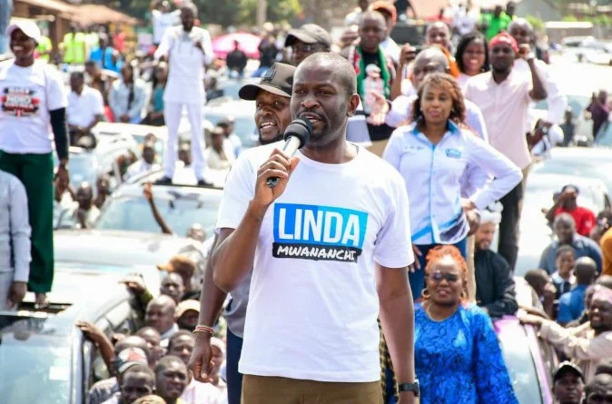 Nairobi Senator Edwin Sifuna speaking during the second day of the Linda Mwananchi Trans Nzoia-Bungoma tour on Sunday, July 26, 2026. PHOTO/https://www.facebook.com/EdwinWSifuna
