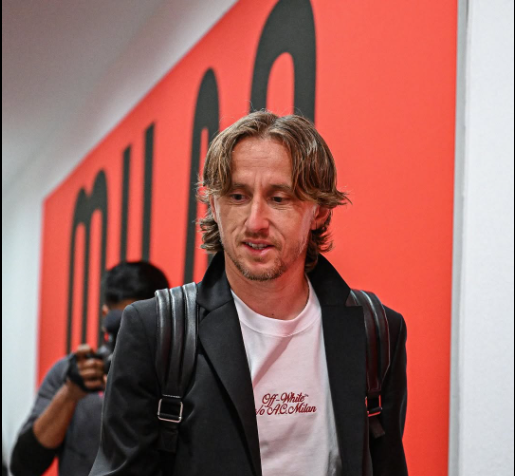 Modric signs new deal with AC Milan