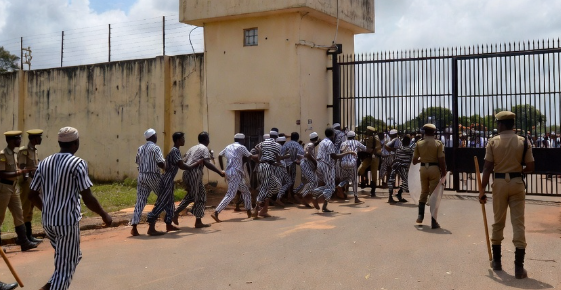 26 dead, more than 100 injured after prison breakout attempt