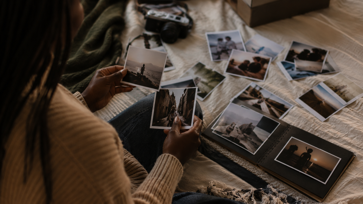 Reasons why some people miss their ex, even when in a happy relationship