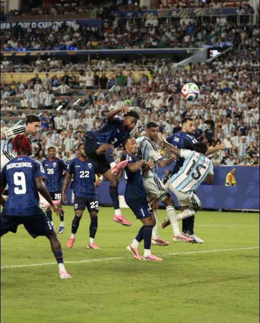 4 controversial refereeing decisions that overshadowed Argentina's World Cup victory over Cape Verde