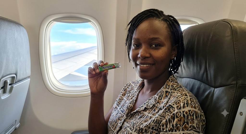Why chewing gum on a flight keeps ears from popping