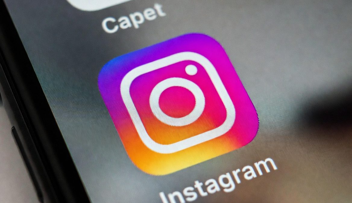 Instagram tips: How to control who sees your posts and stories