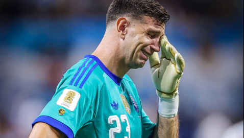 Argentina goalkeeper Emiliano Martinez emotional during the World Cup 2026 semi-final against England. PHOTO/https://www.facebook.com/AFASeleccionEN