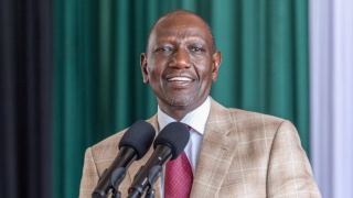 Ruto congratulates Kenya’s steeplechase champions after Commonwealth Games podium sweep