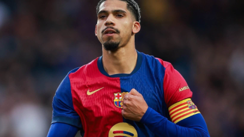 Liverpool close on Ronald Araujo loan deal from Barcelona
