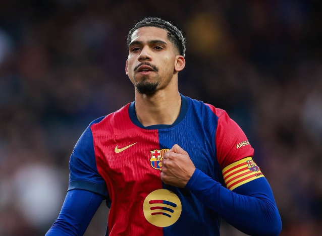 Liverpool close on Ronald Araujo loan deal from Barcelona