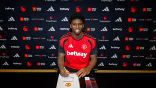 Manchester United confirm the signing of Carlos Baleba from Brighton