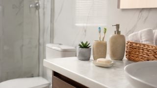 5 common bathroom habits that could be spreading germs around your home