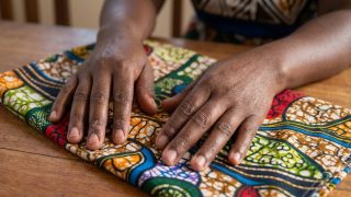 Tips to soothe painful cracked finger cuticles