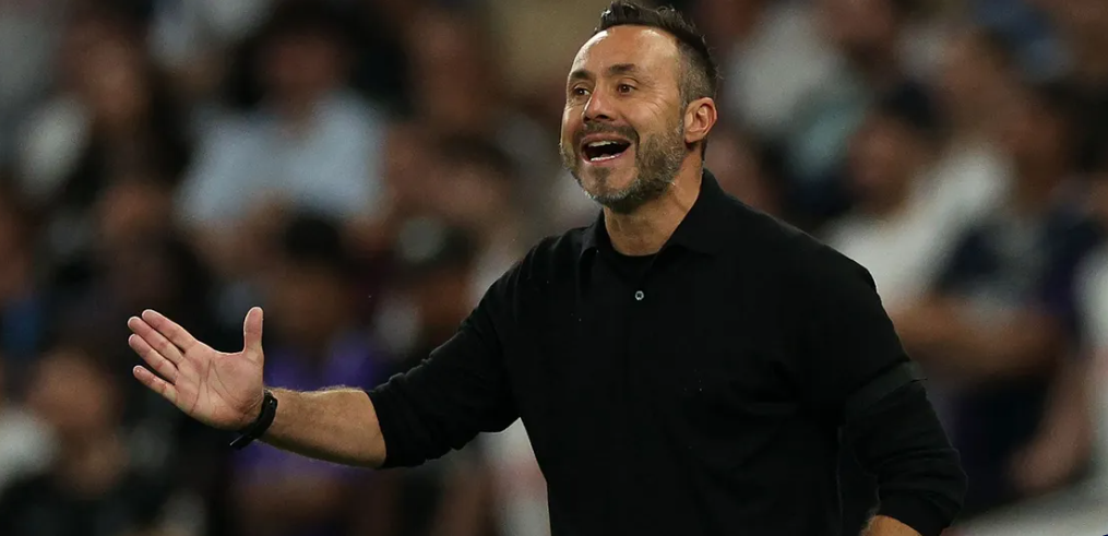 Tottenham Hotspur manager Roberto De Zerbi gestures  against Charlton Athletic in the Carabao Cup encounter on Wednesday, August 26, 2026. PHOTO/https://www.facebook.com/TottenhamHotspur/photos
