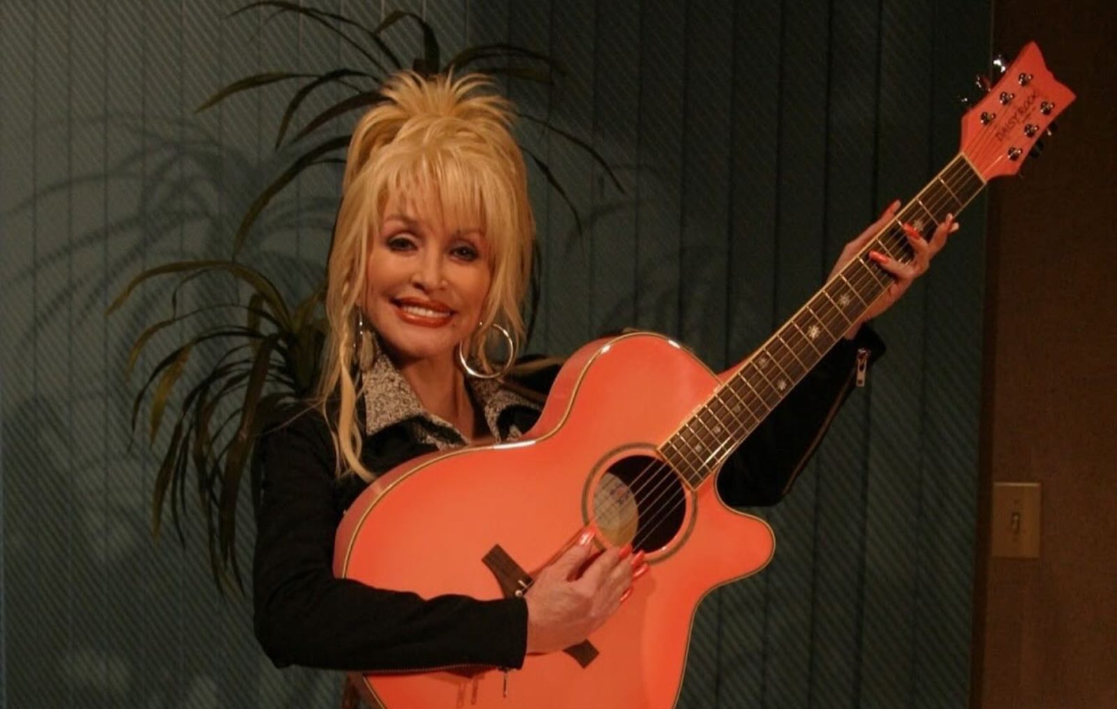 Dolly Parton secretly recorded a song that fans will hear for the first time in 2045