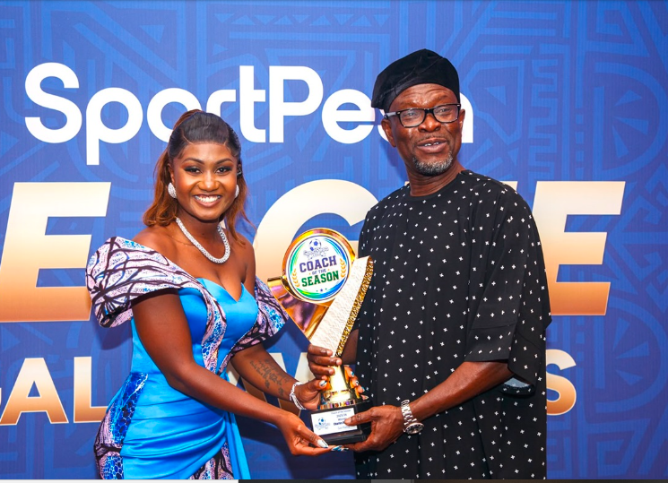 Gor Mhia head coach Charles Akonnor poses with his coach of the season award. PHOTO/https://www.gormahia.com