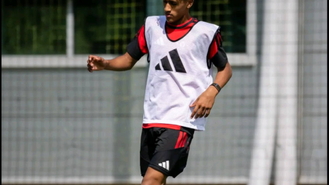 Bruno Fernandes backs Manchester United’s academy star JJ Gabriel for success