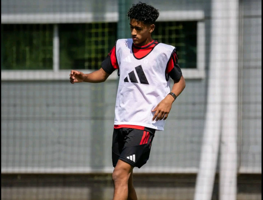 Bruno Fernandes backs Manchester United’s academy star JJ Gabriel for success