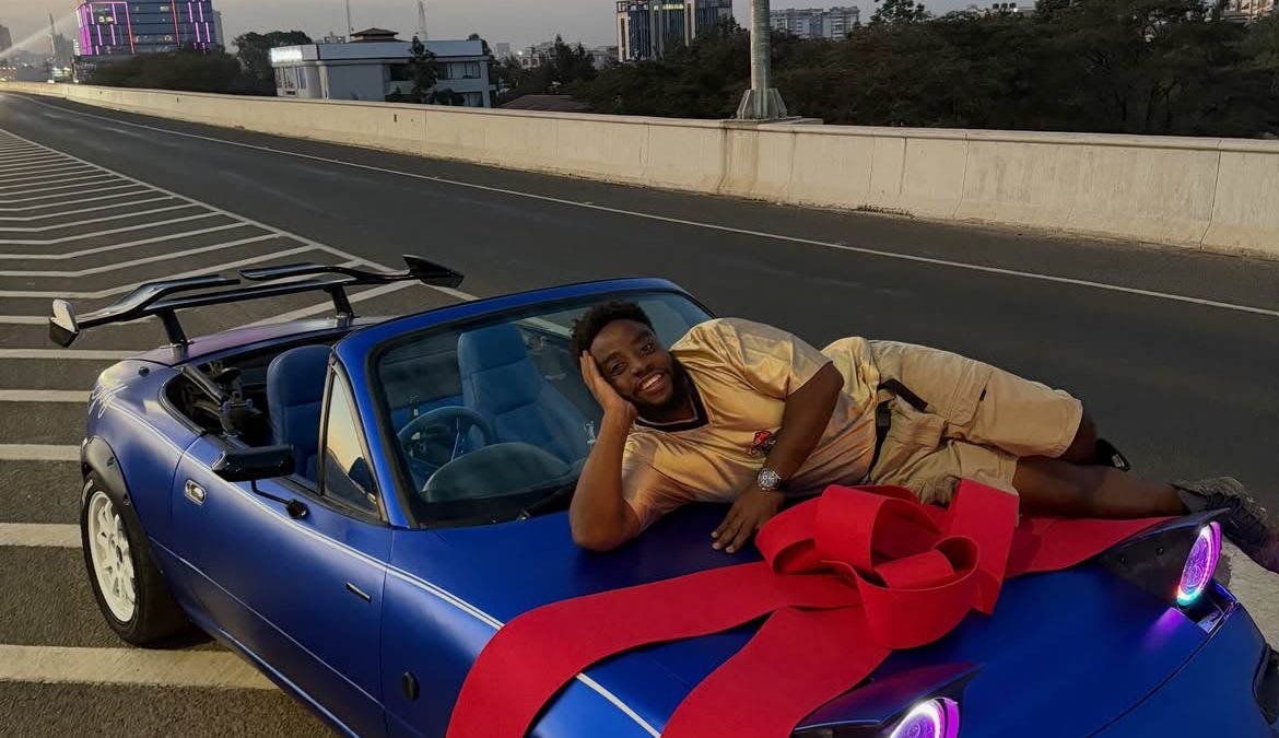 Wololo brings his classic Mazda Miata back to life