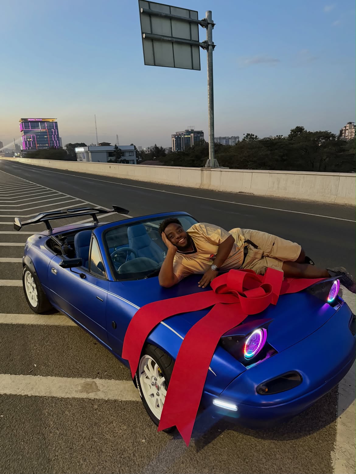 Wololo brings his classic Mazda Miata back to life