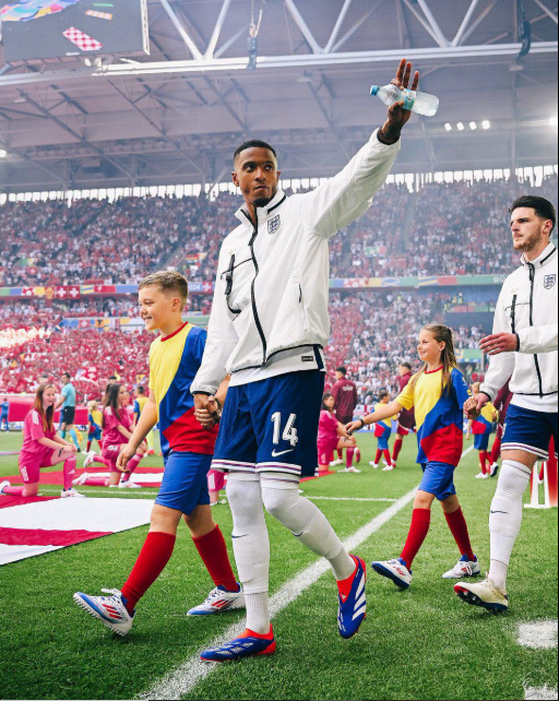 Aston Villa defender Ezri Konsa. PHOTO/https://www.facebook.com/ArsenalNews360