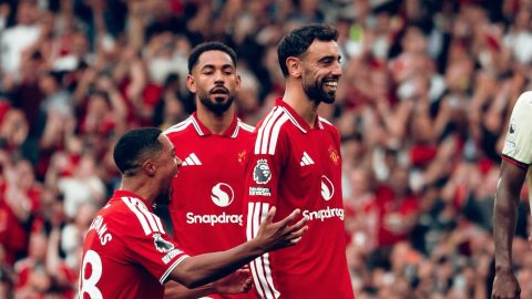 Hat-trick hero Fernandes inspires Manchester United comeback against Ipswich