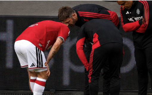 Carrick explains why Mount was taken off against PSG