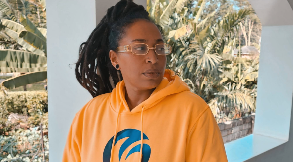 Nazizi shares how she overcame years of severe knee pain