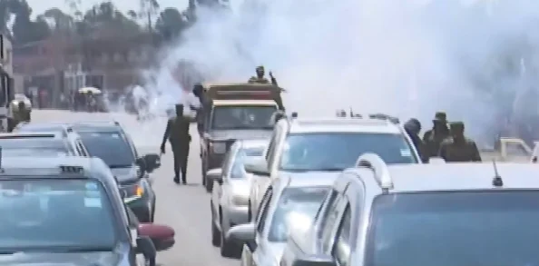 Linda Mwananchi in Homa Bay: Police lob tear gas to disperse rowdy group
