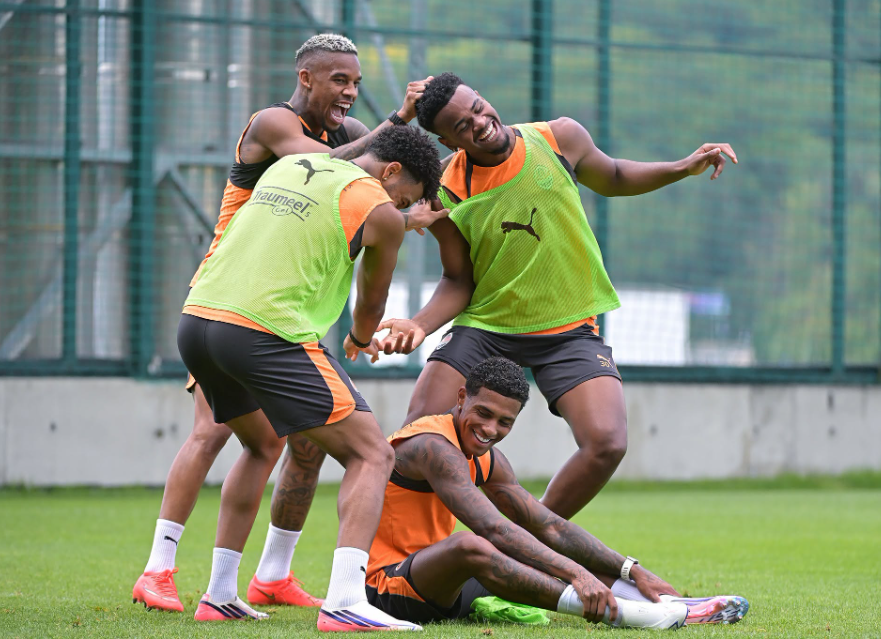 Shaktar players in training. PHOTO/https://www.facebook.com/fcshakhtar/photos