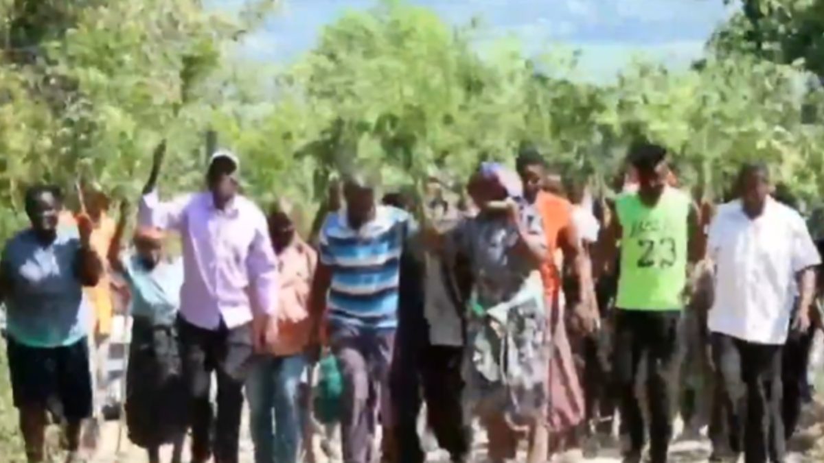Kericho residents stage protests over poor roads, give governor 1-month ultimatum