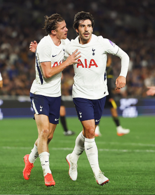 Sandro Tonali celebrates his goal against Chelsea. PHOTO/https://www.facebook.com/TottenhamHotspur/photos